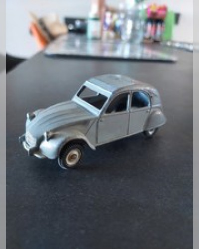 Dinky Toys Junior n° 105 Citroën 2 CV uncommon 1/43 in B condition