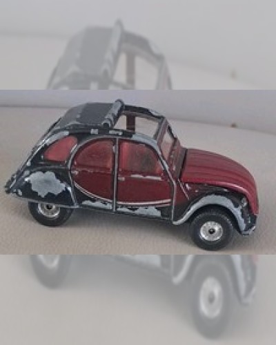 Corgi Citroën 2CV6 Black And Burgundy Die Cast Car 1:36. For Spares Or Repair.