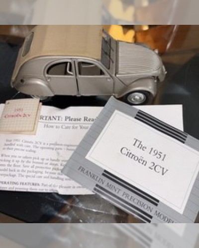 Franklin Mint B11WH08 Citroën 2 CV 1951  - missing 1 light