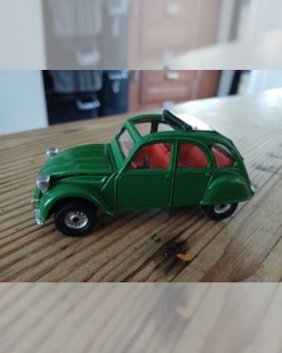Corgi Citroën 2CV6 Die-cast Model Restored 1:36 Green