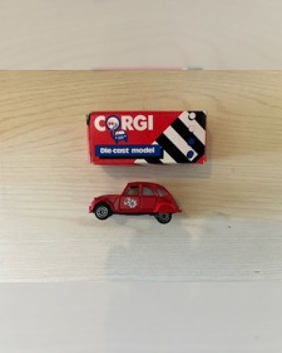 Corgi Die‑Cast Citroën 2CV – Red with Flower Decals – Boxed
