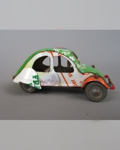 D704 Toy Cans Recycled Mayotte Citroën 2cv Multicolor