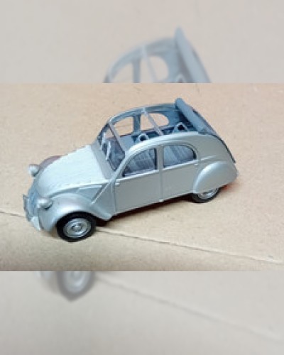 Citroën  2CV  1:43  universal hobbies