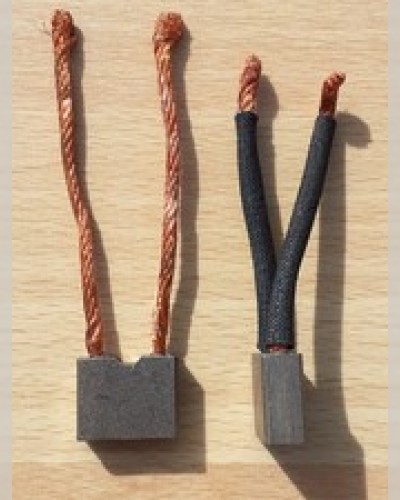 Set of 2 starter carbon brushes Paris-Rhône D8L 33 38, Citroën 2CV 6V 425 cm3