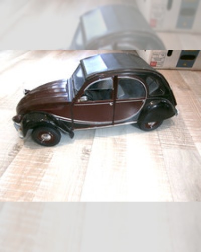 CITROEN  2 CV CHARELSTON  1 / 8  COLLECTION ALTAYA  A REPARER