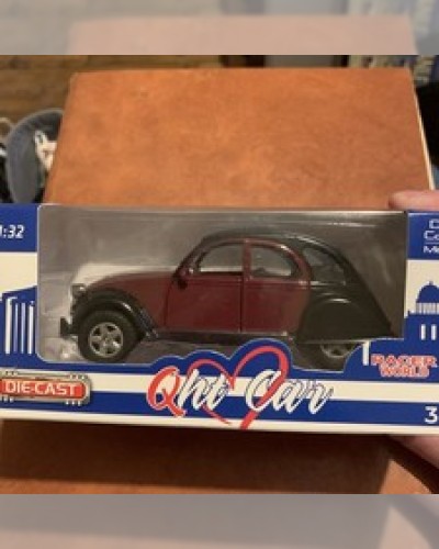 Citroën 2cv 1:32 scale