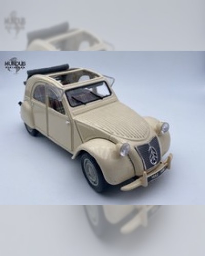 CITROEN 2CV 1952 1/18 MAISTO DIECAST MODEL CAR NO BOX