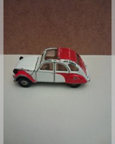 Citroën 2CV6 Corgi White and Red Model Car Toy