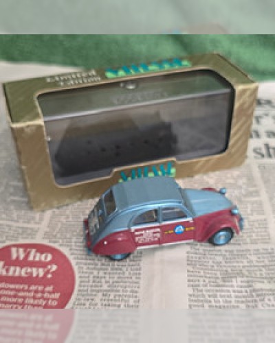 Vitesse Limited Edition Citroën 2CV AZLP 1958 1:43 Diecast Case L072